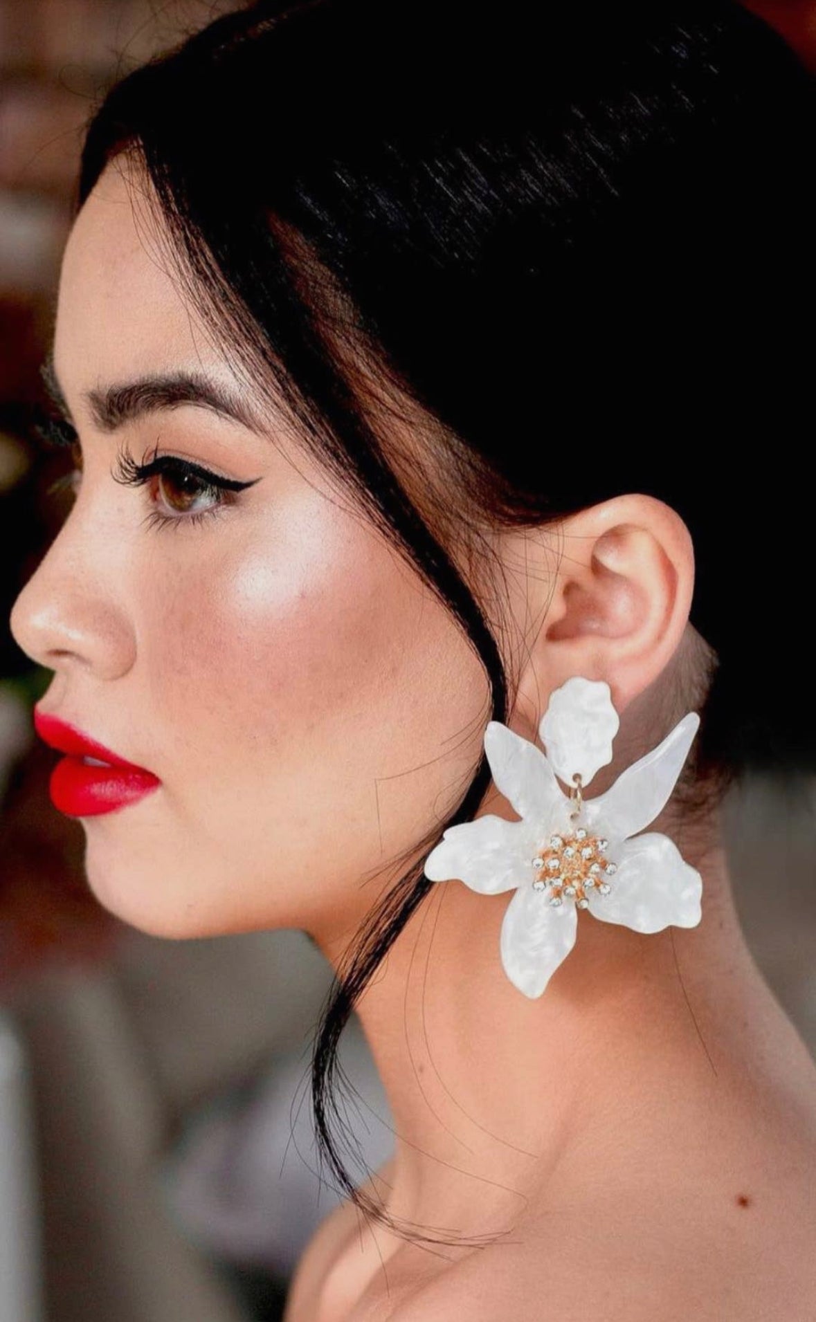 Romantic White Flower Earrings
