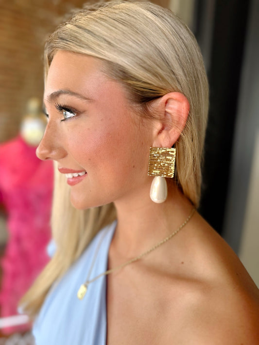 Textured Gold & Pearl Studs