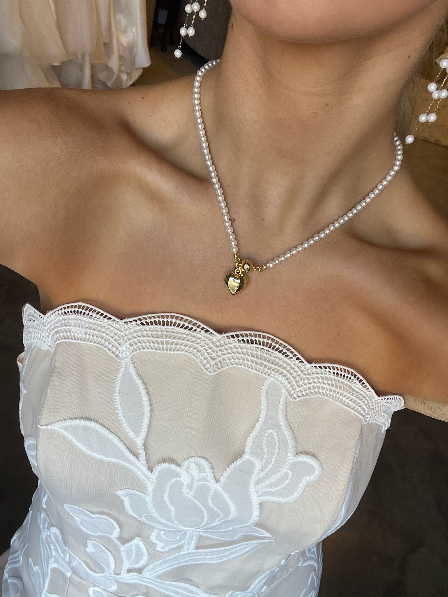 18k Gold Vintage Pearl Heart Necklace