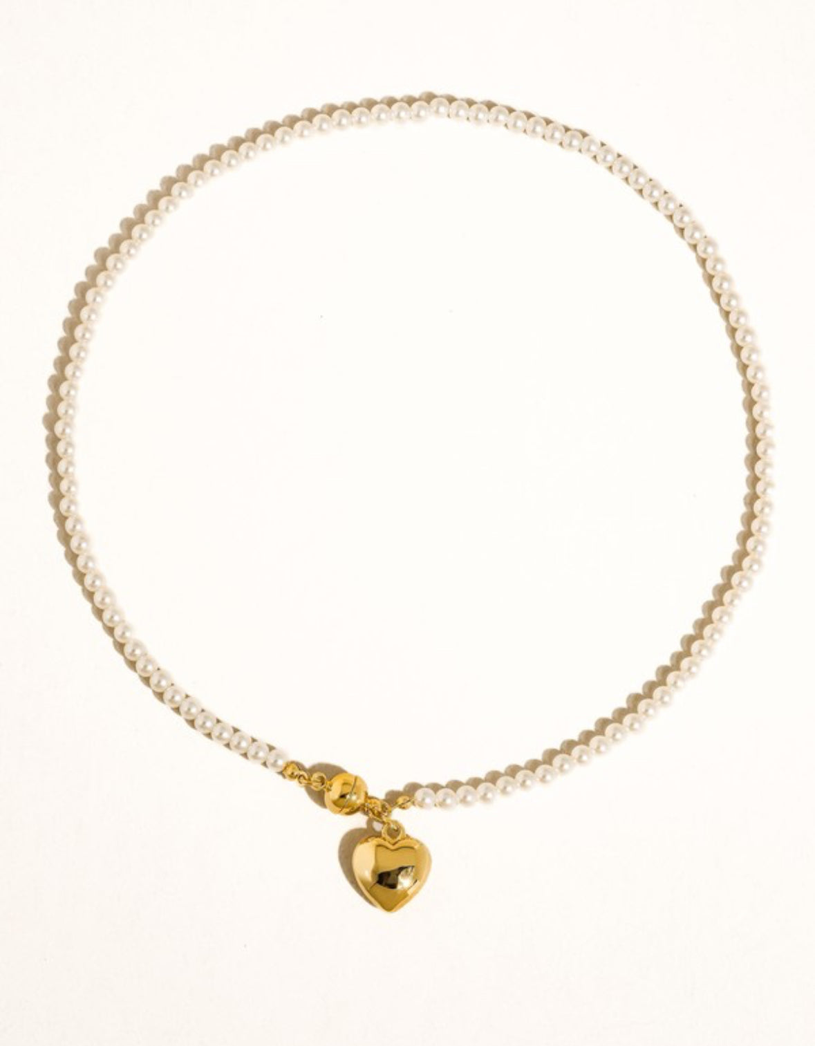 18k Gold Vintage Pearl Heart Necklace