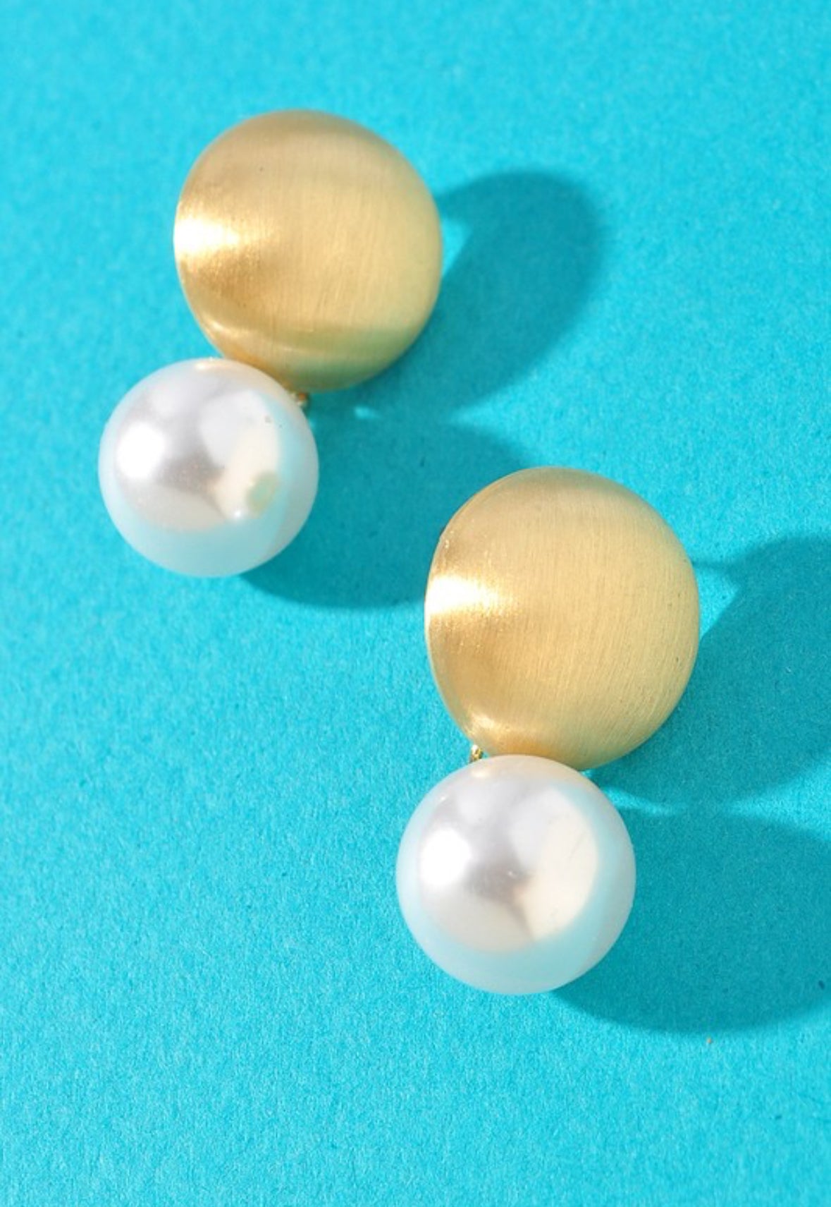 Elle Gold and Pearl Studs