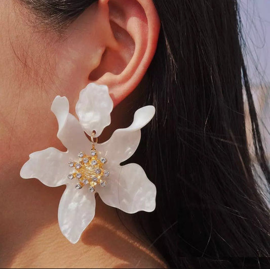 Romantic White Flower Earrings